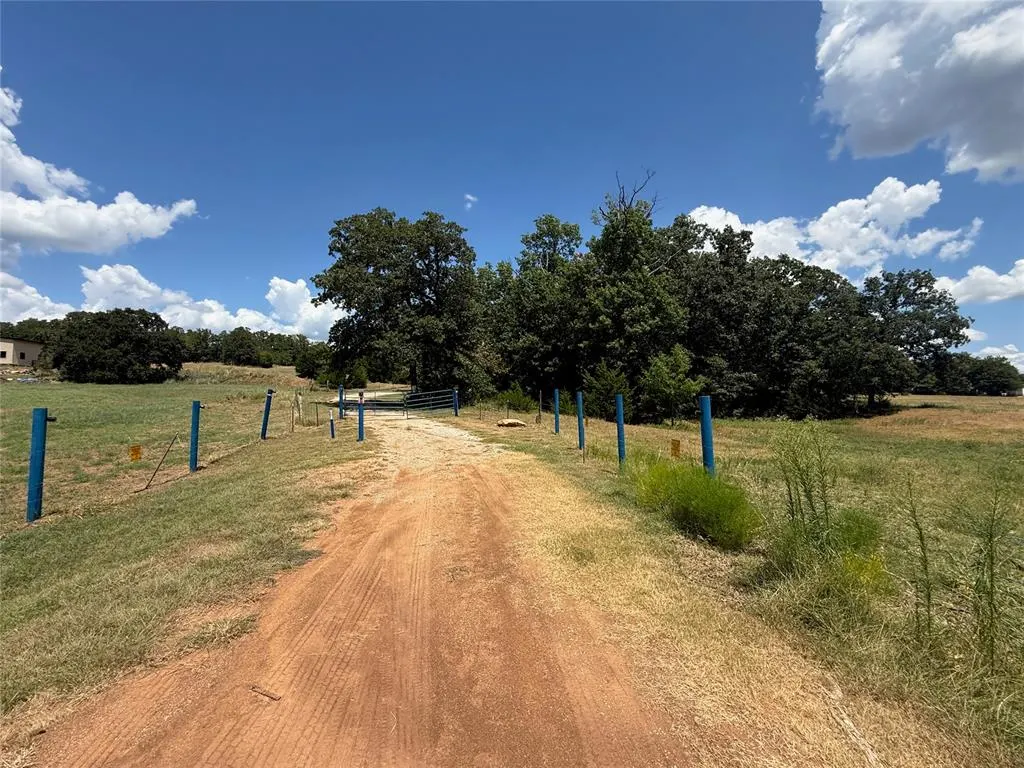 Photo 2 — 1336 Saybrook Road, Ardmore, OK 73401