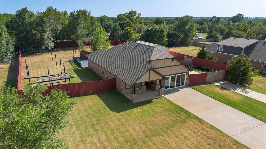 Photo 25 — 1430 Lakeview Drive, Edmond, OK 73034
