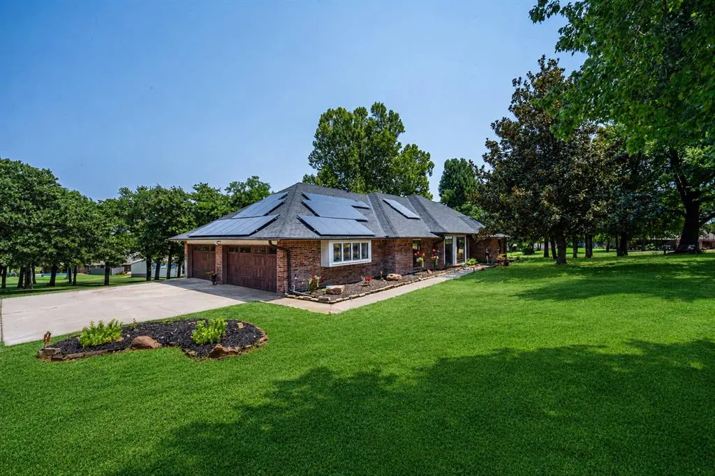 Front exterior — 8008 Forest Lane, Oklahoma City, OK 73150