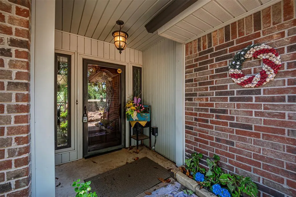 Photo 2 — 8008 Forest Lane, Oklahoma City, OK 73150