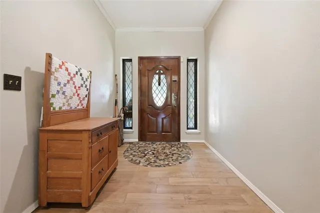 Photo 4 — 8008 Forest Lane, Oklahoma City, OK 73150