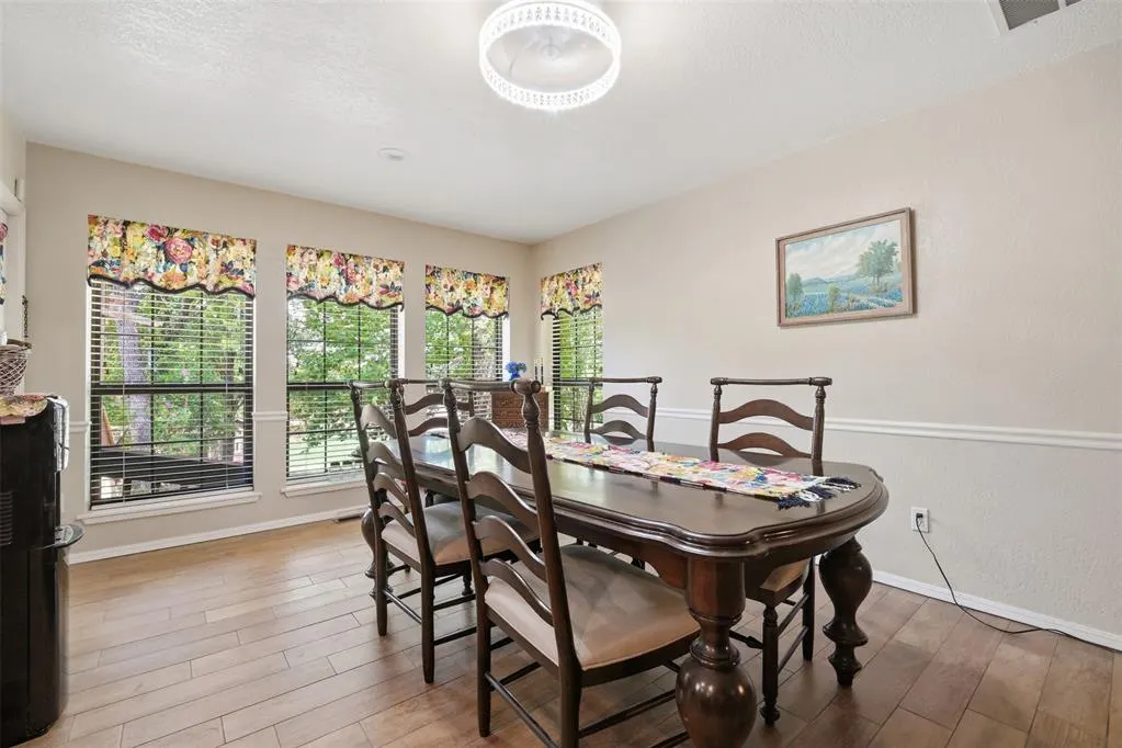 Photo 12 — 8008 Forest Lane, Oklahoma City, OK 73150