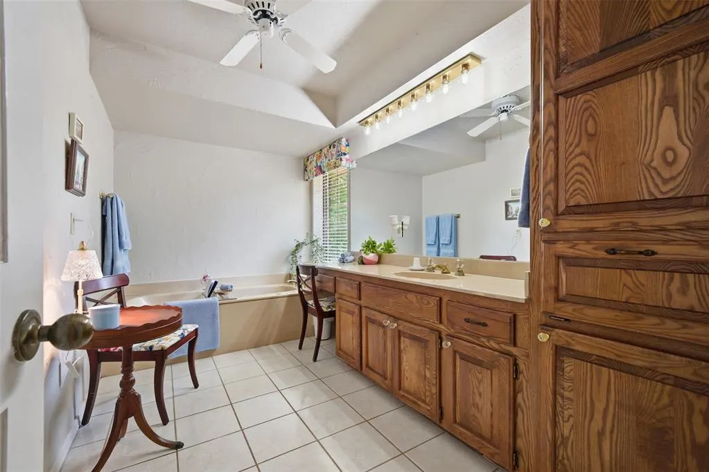 Photo 18 — 8008 Forest Lane, Oklahoma City, OK 73150
