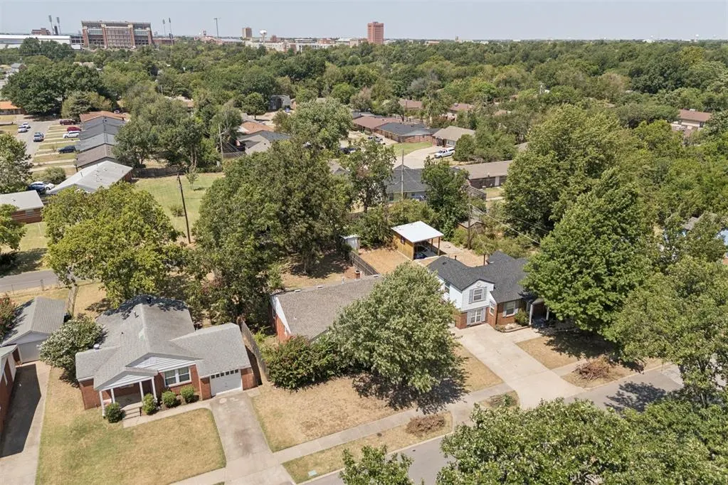 Front exterior — 1914 Virginia Street, Norman, OK 73071