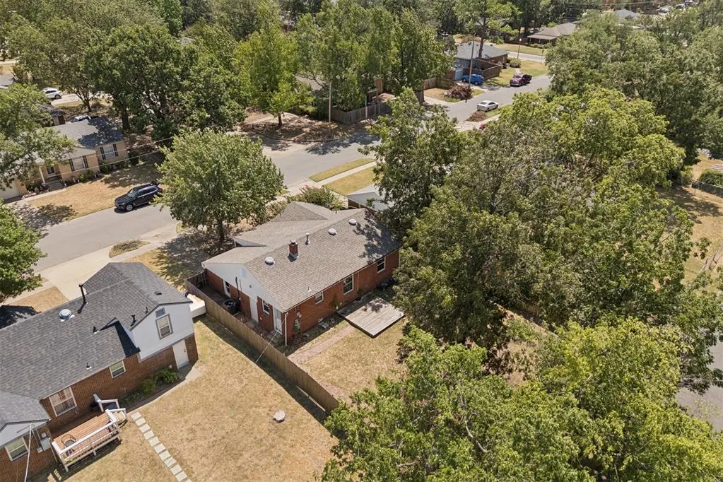 Photo 3 — 1914 Virginia Street, Norman, OK 73071