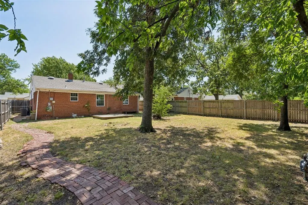 Photo 31 — 1914 Virginia Street, Norman, OK 73071