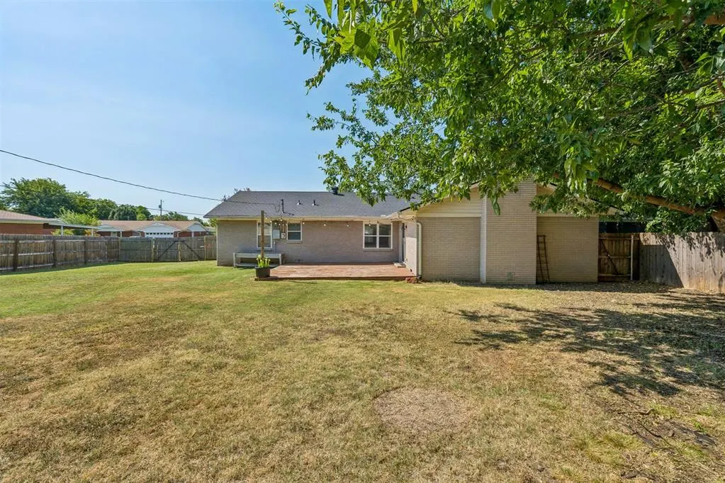 Photo 46 — 409 W Douglas Drive, Midwest City, OK 73110