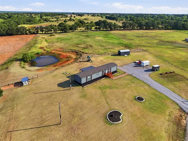 Photo 4 — 10563 184th Street, Lindsay, OK 73052