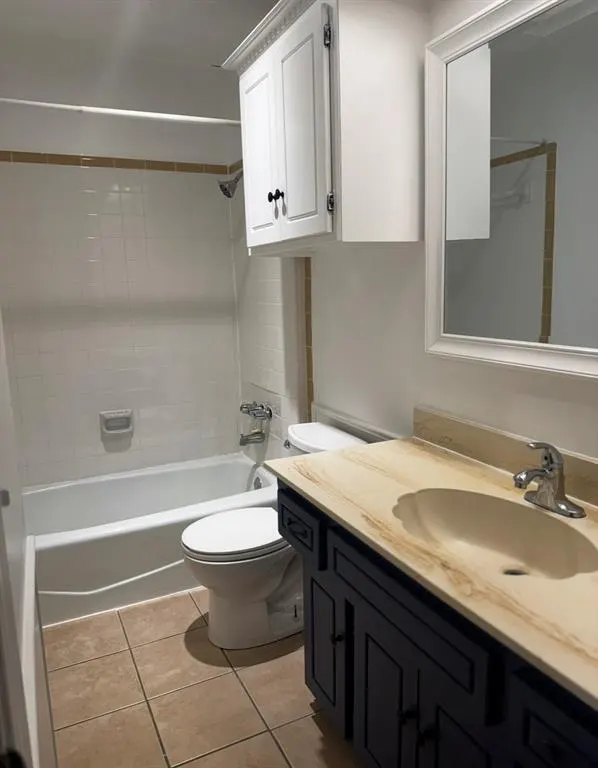Photo 14 — 10416 Dover Drive, Yukon, OK 73099