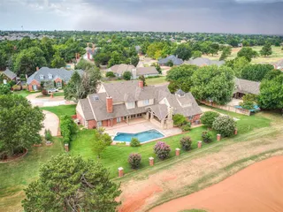 Sold home at 5812 Country Club Drive