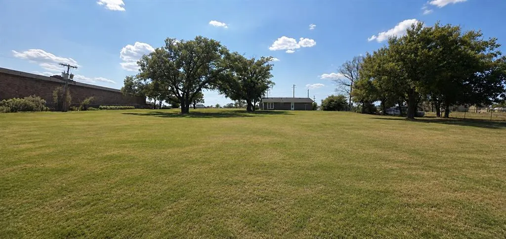 Photo 5 — 5603 N Harrison Street, Shawnee, OK 74804