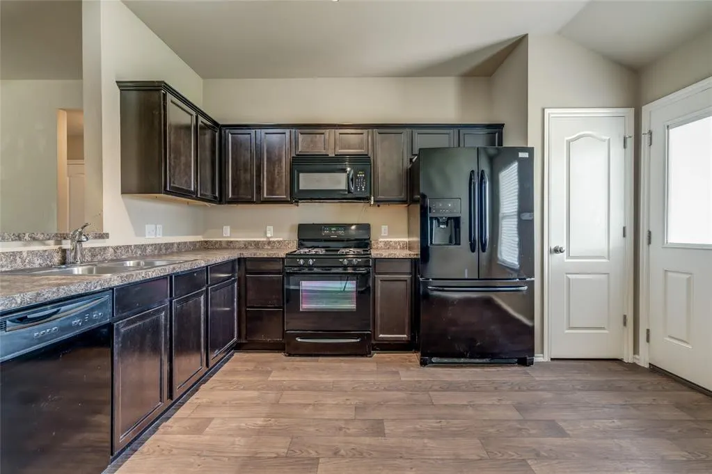 Photo 15 — 2900 Sunberry Way, Yukon, OK 73099