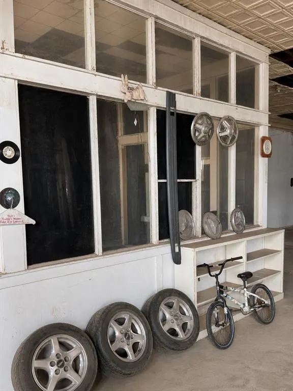 Photo 4 — 110 E Broadway Street, Hollis, OK 73550