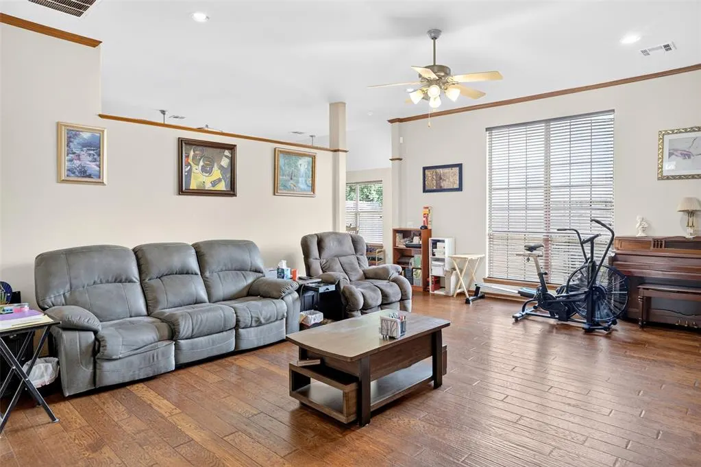 Photo 9 — 1717 Hemingway Drive, Edmond, OK 73013