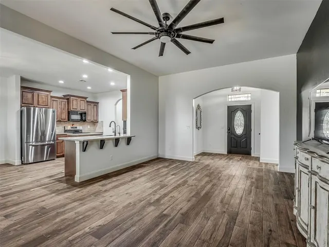 Photo 5 — 5741 Timberland Xing, Guthrie, OK 73044