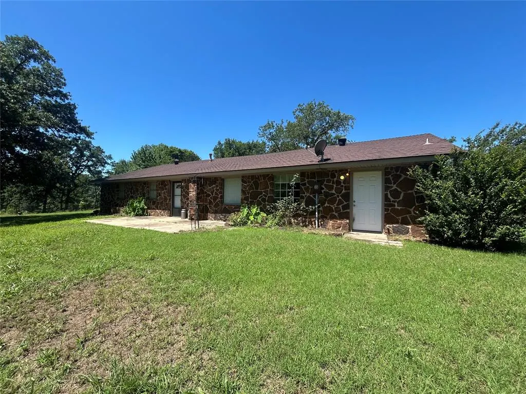Photo 2 — 106508 S 3410 Road, Meeker, OK 74855