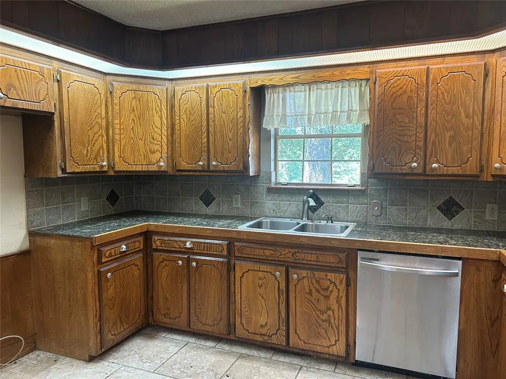 Photo 9 — 106508 S 3410 Road, Meeker, OK 74855
