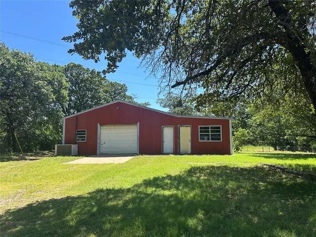 Photo 3 — 106508 S 3410 Road, Meeker, OK 74855