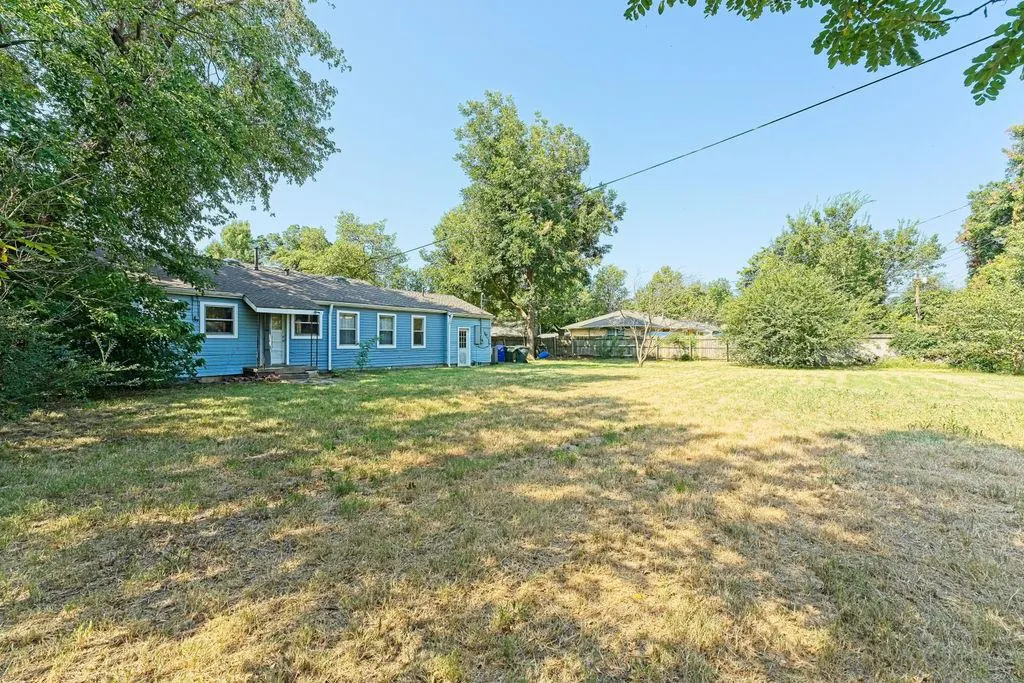 Photo 7 — 1209 Melrose Drive, Norman, OK 73069