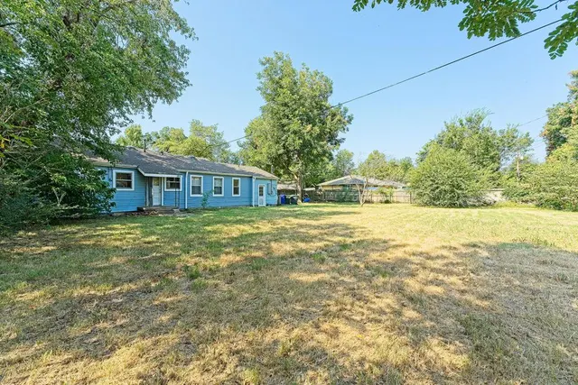 Photo 7 — 1209 Melrose Drive, Norman, OK 73069