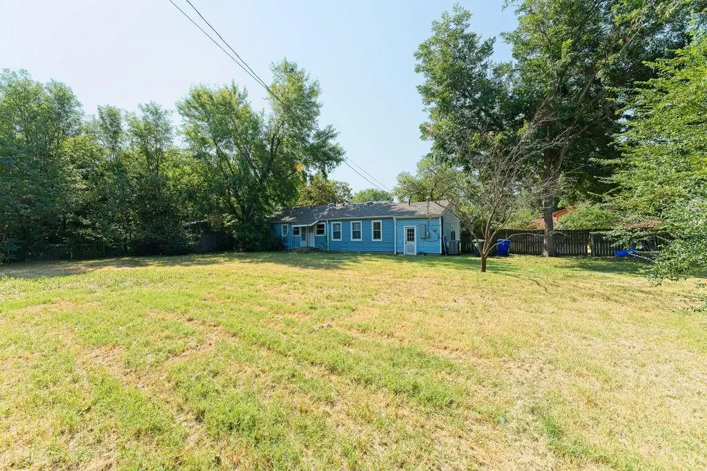 Photo 9 — 1209 Melrose Drive, Norman, OK 73069