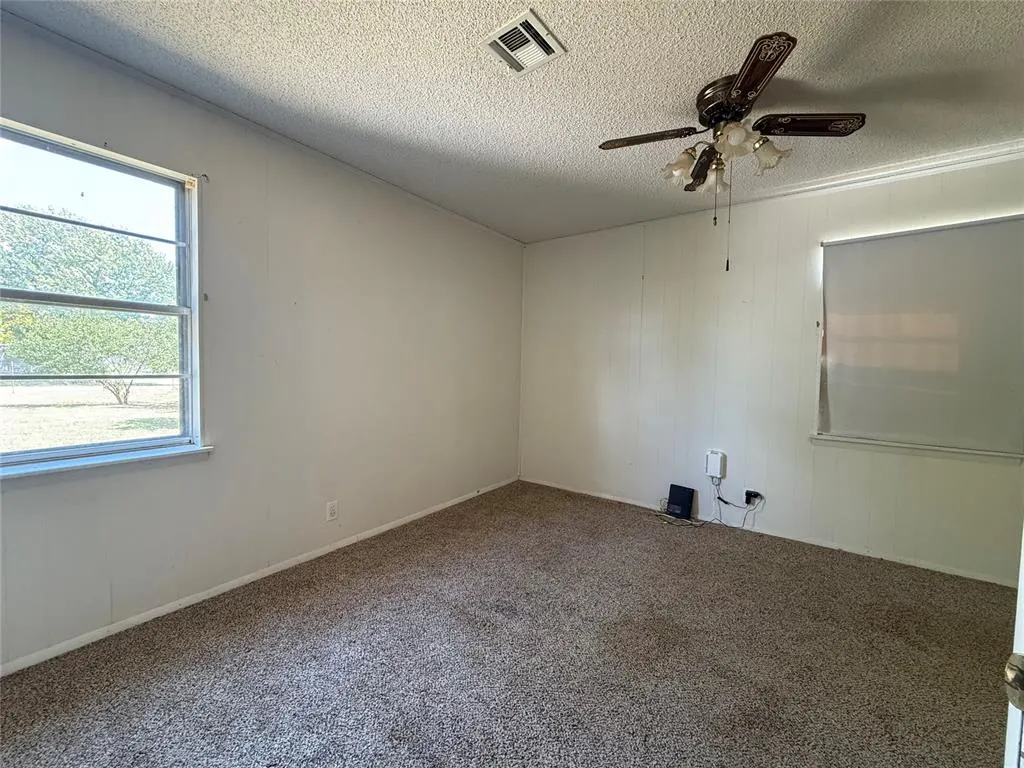 Photo 8 — 1010 W 5th Street, Stroud, OK 74079
