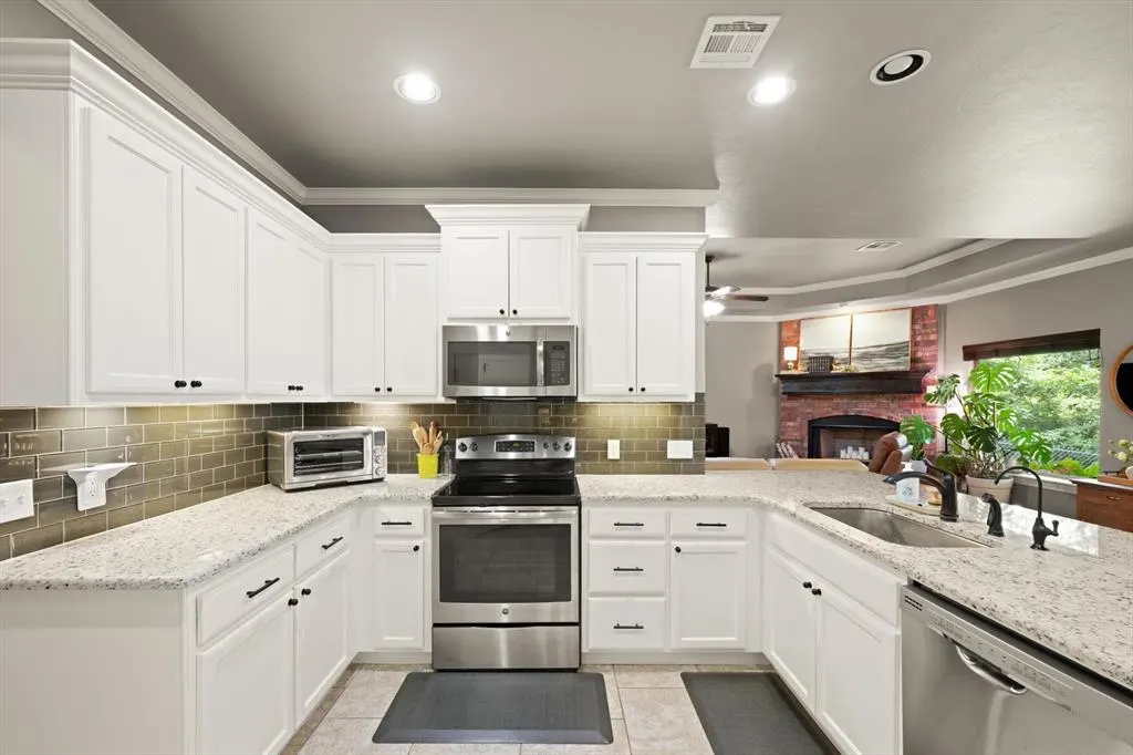 Photo 21 — 14220 Red Oak Drive, Edmond, OK 73034