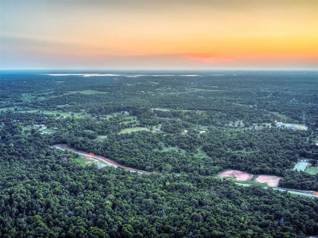 Photo 10 — 8112 Cypress Forest Circle, Oklahoma City, OK 73150