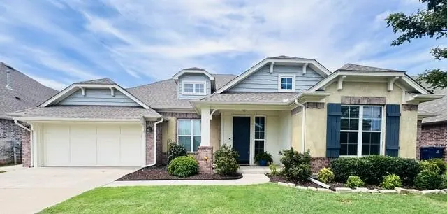 Front exterior — 18513 Alberto Place, Edmond, OK 73012