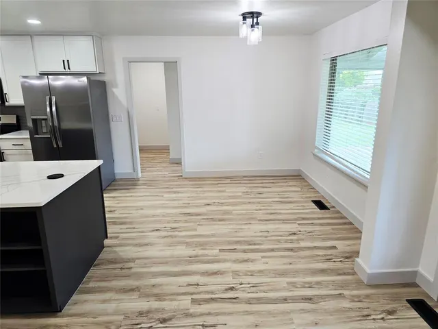 Photo 8 — 11905 Camelot Place, Oklahoma City, OK 73120