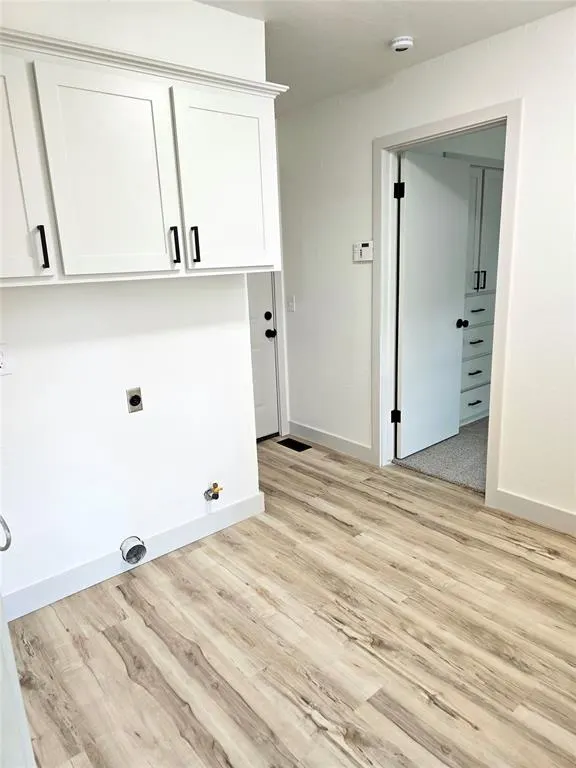 Photo 9 — 11905 Camelot Place, Oklahoma City, OK 73120