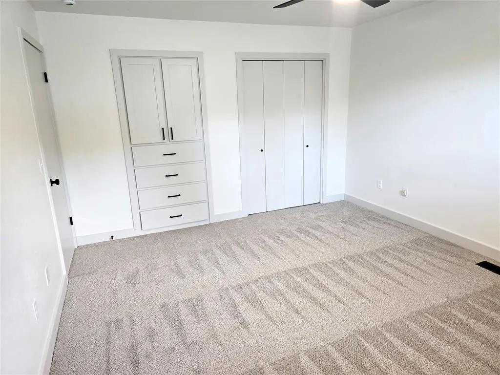 Photo 13 — 11905 Camelot Place, Oklahoma City, OK 73120