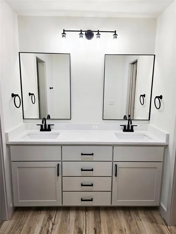 Photo 21 — 11905 Camelot Place, Oklahoma City, OK 73120