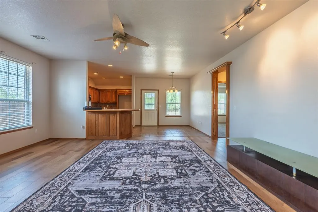 Photo 6 — 2252 Gray Dove Drive, Shawnee, OK 74804