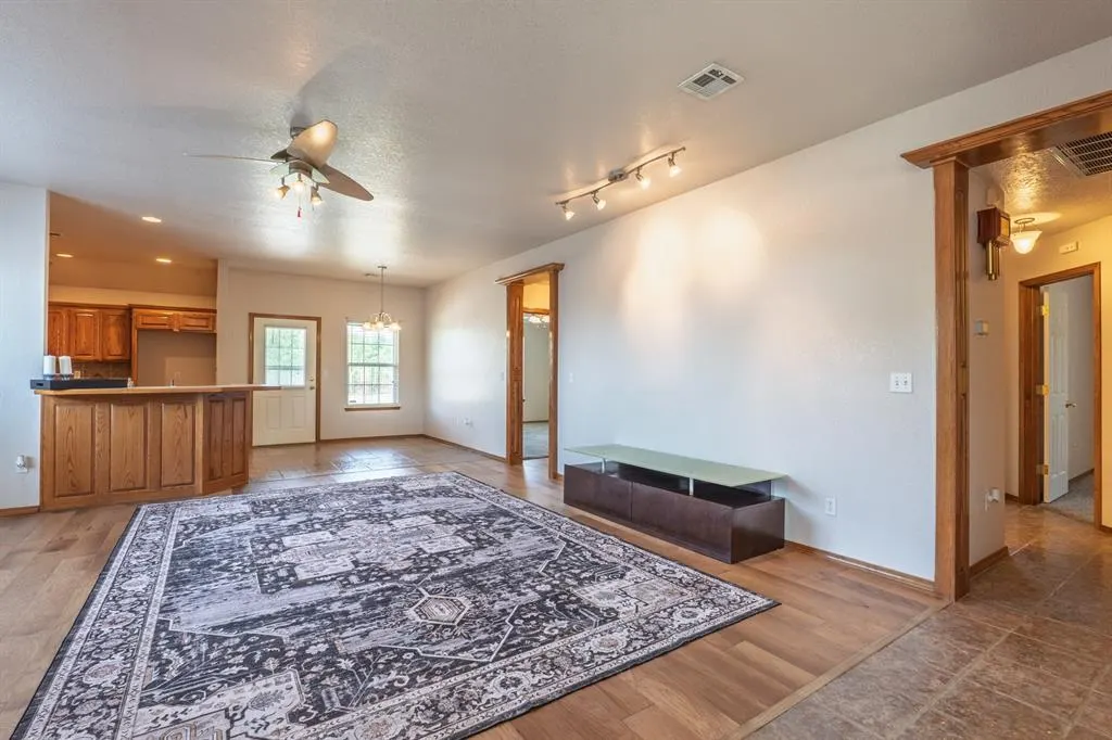 Photo 7 — 2252 Gray Dove Drive, Shawnee, OK 74804