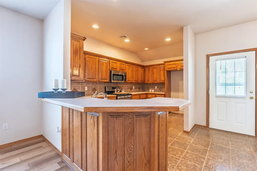 Photo 11 — 2252 Gray Dove Drive, Shawnee, OK 74804