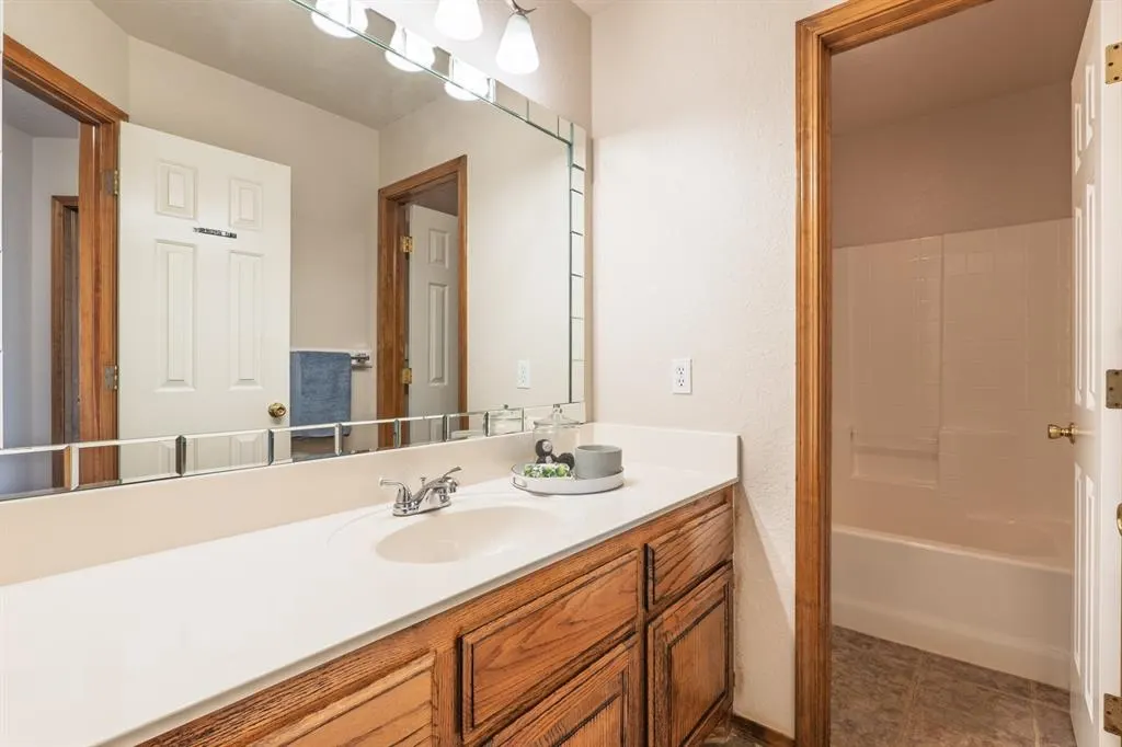 Photo 33 — 2252 Gray Dove Drive, Shawnee, OK 74804