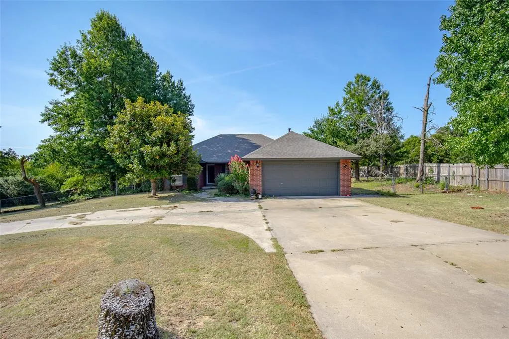 Front exterior — 16178 SE 26th Street, Choctaw, OK 73020