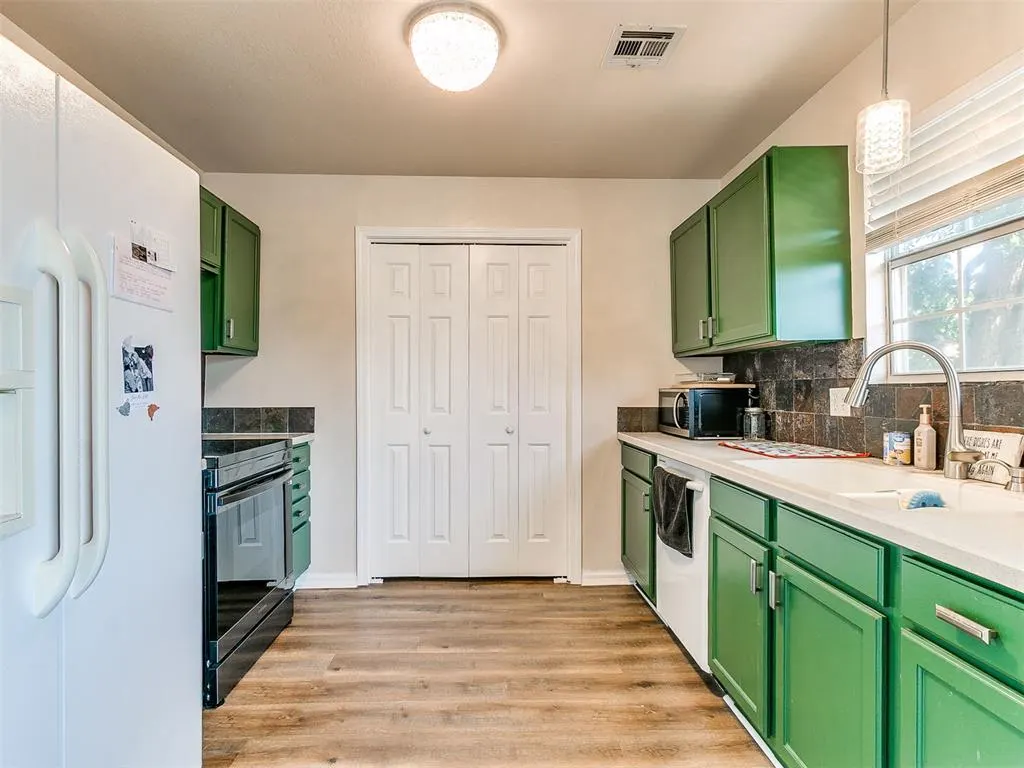 Photo 11 — 1012 Shadowlake Road, Norman, OK 73071