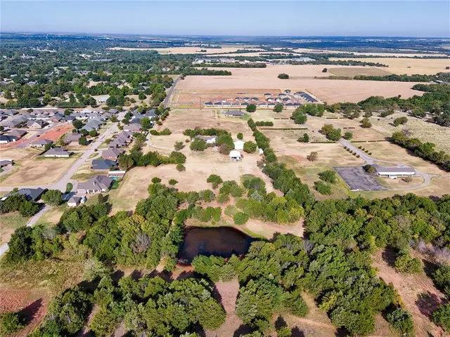 Photo 5 — 1508 N Pine Street, Guthrie, OK 73044