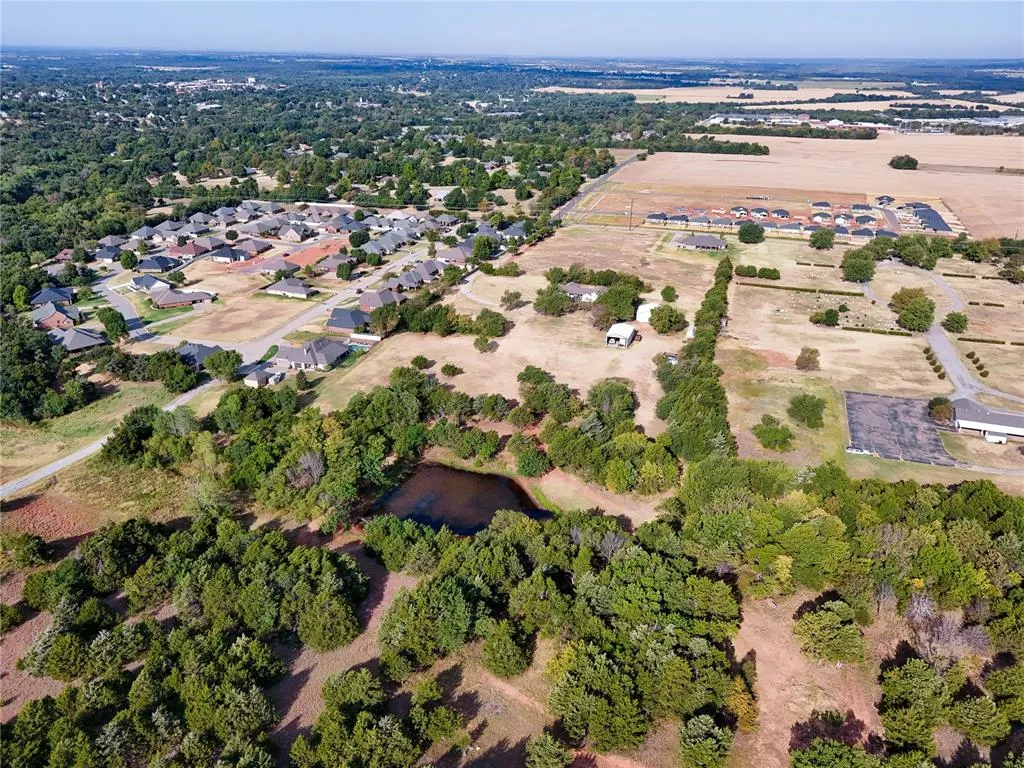 Photo 7 — 1508 N Pine Street, Guthrie, OK 73044