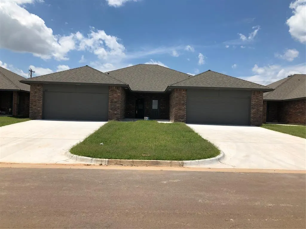 Front exterior — 1525 NW 14th Street, Newcastle, OK 73065