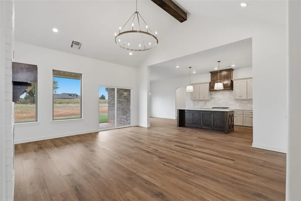 Photo 7 — 9027 Avington Way, Guthrie, OK 73044