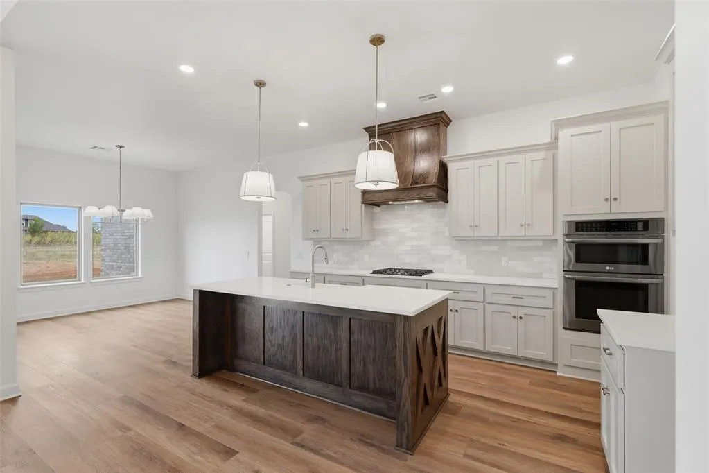Photo 10 — 9027 Avington Way, Guthrie, OK 73044