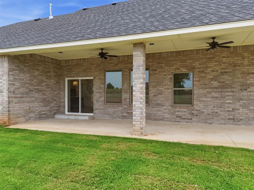 Photo 33 — 9027 Avington Way, Guthrie, OK 73044