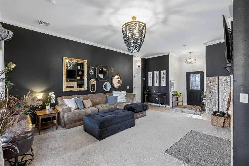 Photo 4 — 12204 Heathfield Lane, Oklahoma City, OK 73173