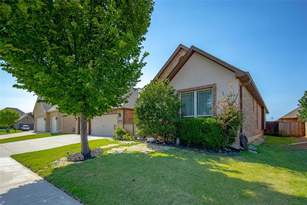 Photo 3 — 5908 NW 157th Street, Edmond, OK 73013