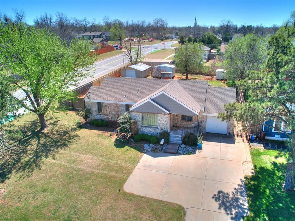 Front exterior — 800 NW 49th Street, Oklahoma City, OK 73118