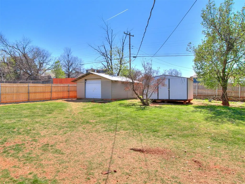 Photo 6 — 800 NW 49th Street, Oklahoma City, OK 73118