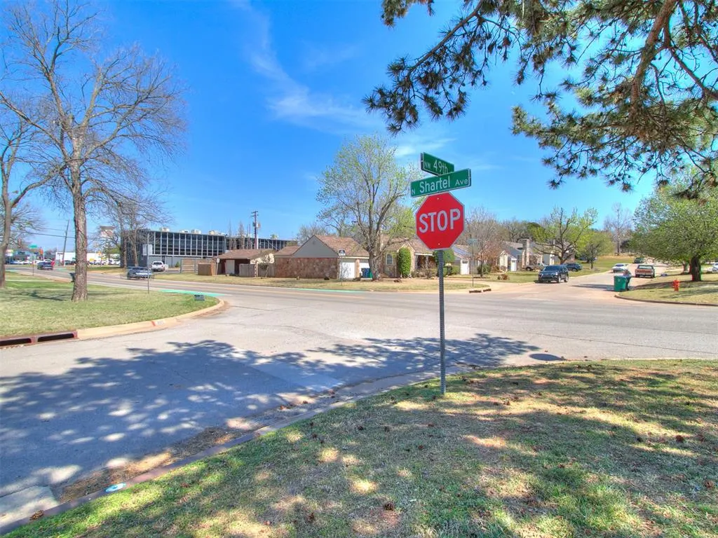 Photo 9 — 800 NW 49th Street, Oklahoma City, OK 73118